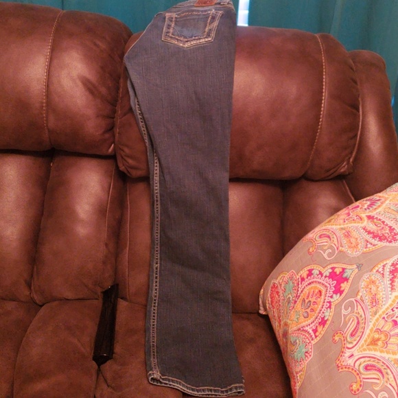 BKE womens Jean's SABRINS - Picture 2 of 4